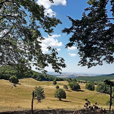 Tranquil In Banska Stiavnica Mountain Prázdninový dům